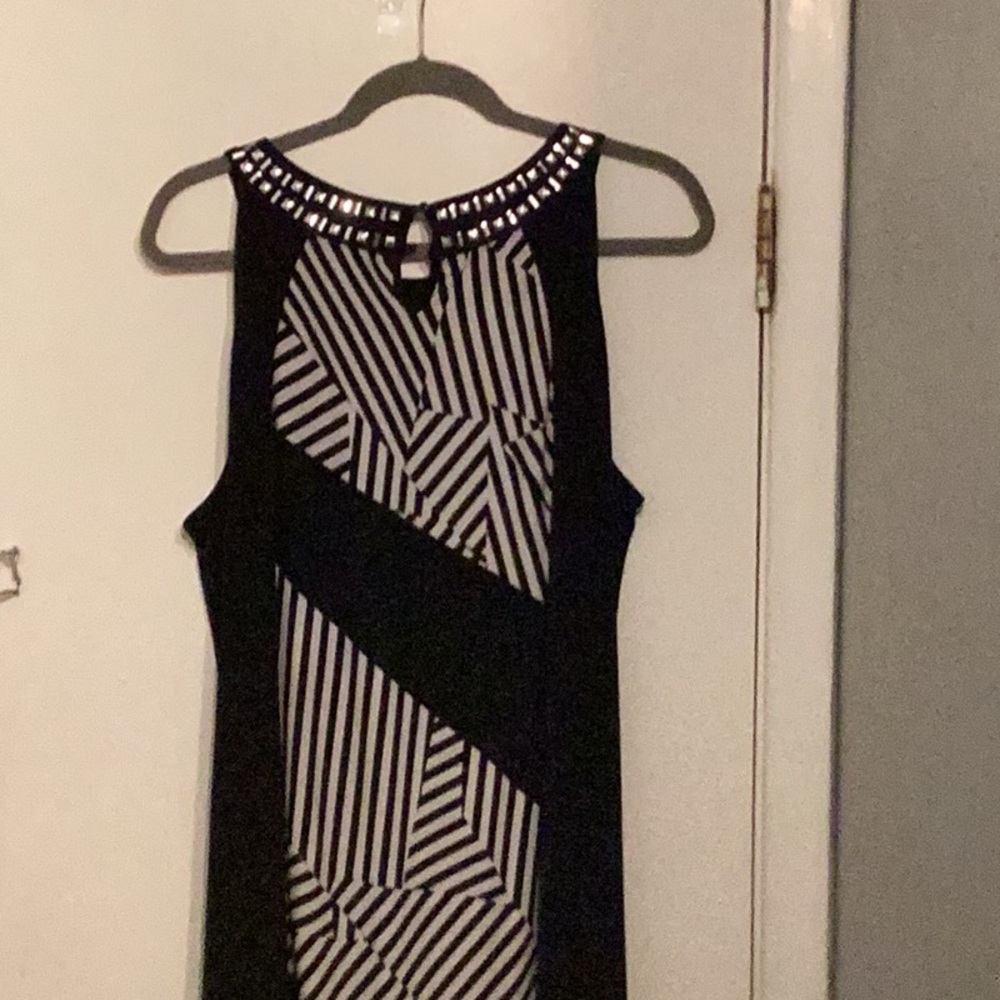 Style & Co. Black and White Geometric Maxi Dress - Picture 6 of 11
